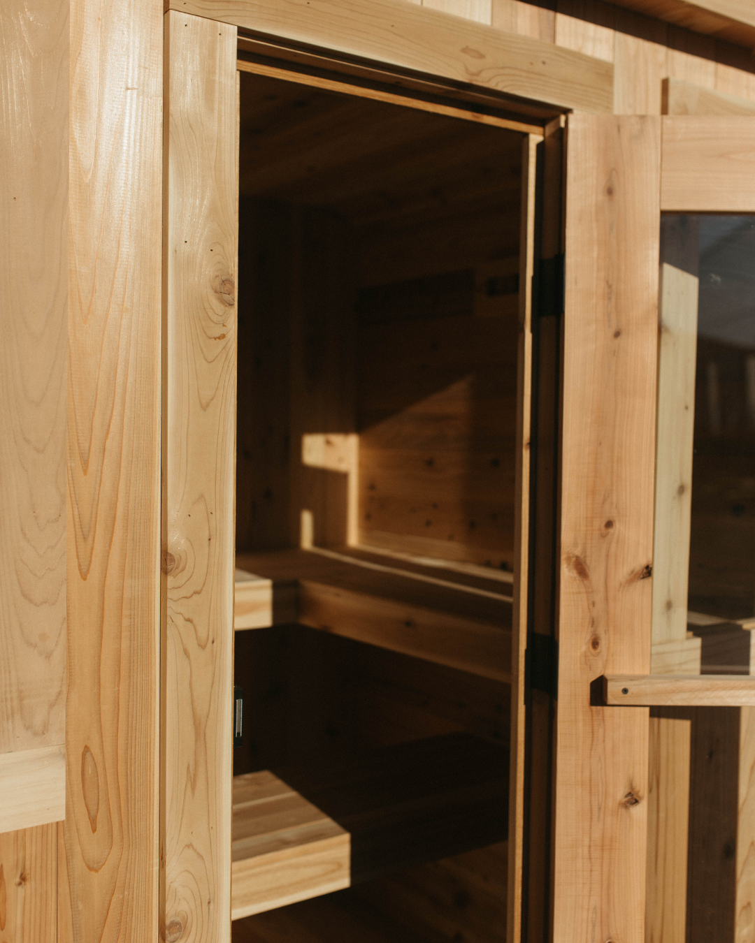 The Deluxe Sweat Cabin (6 Person)