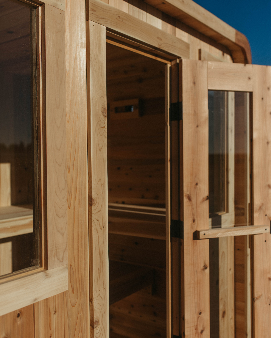 The Deluxe Sweat Cabin (6 Person)