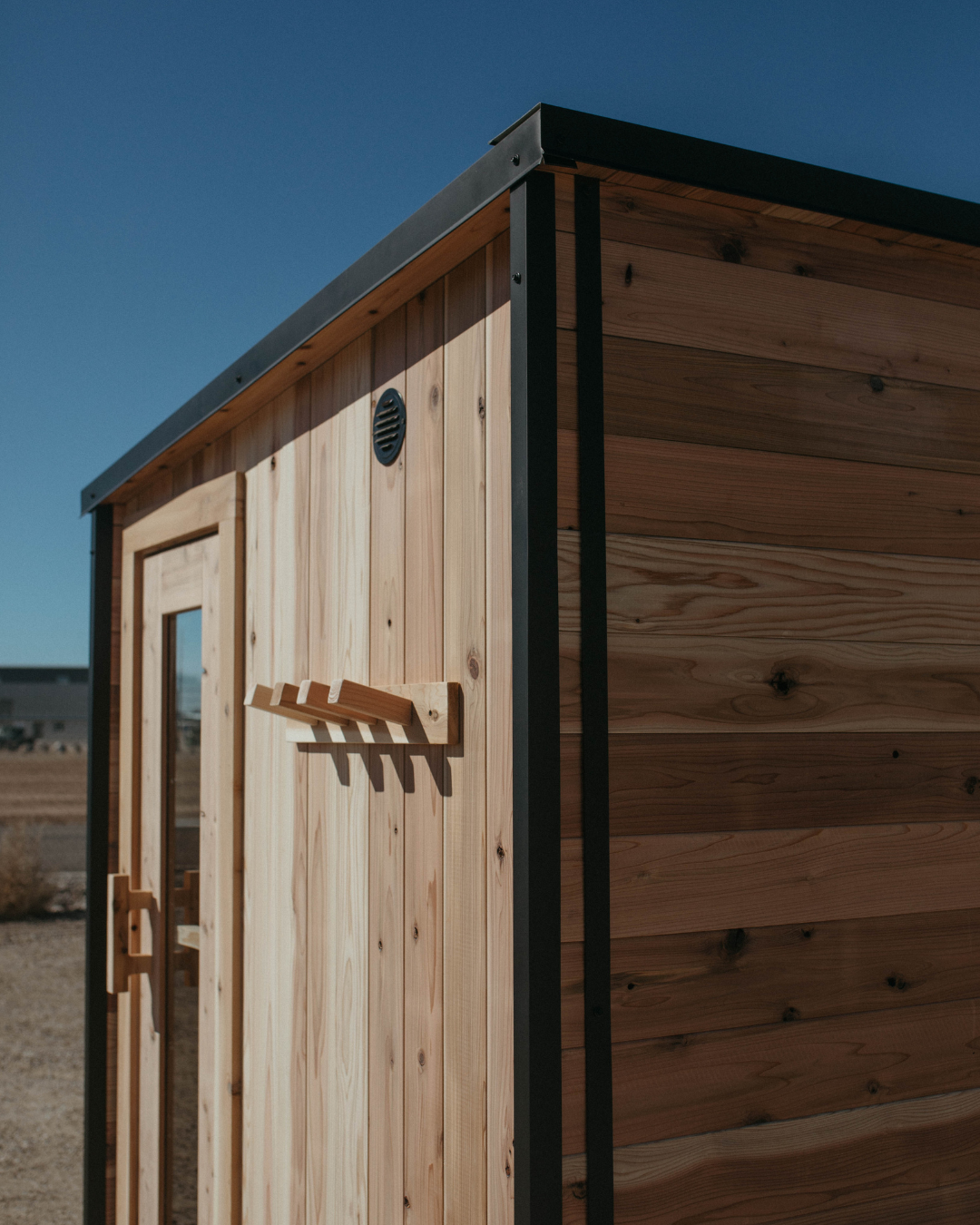 The Summit (4-6 Person)